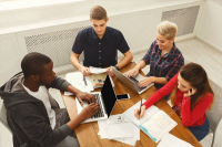 Come Studiare all&#039;Università senza Accedere a una Biblioteca