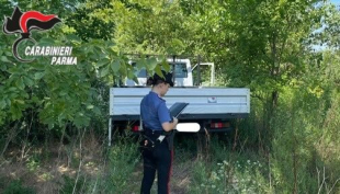 I carabinieri recuperano un furgone rubato.