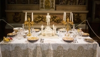la tavola allestita alla Chiesa di San Carlo nella mostra 