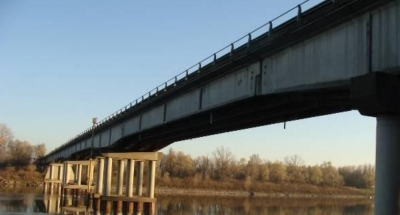 Ponte Guastalla-Dosolo vietato ai mezzi pesanti