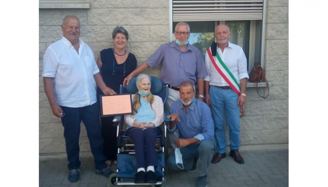 Auguri a Beatrice Caselli, 100 anni e una vita da donna montanara, forte e coraggiosa